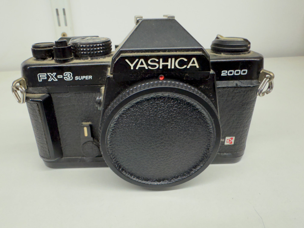 Yashica FX-3 Super 2000